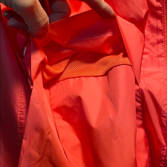 Women’s Layer 8 Running Jacket - Picture 4 of 8